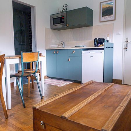 Bed and Breakfast Le Jardin De Moulis, Saint Girons, Ariege, Pyrenees, Экстерьер фото