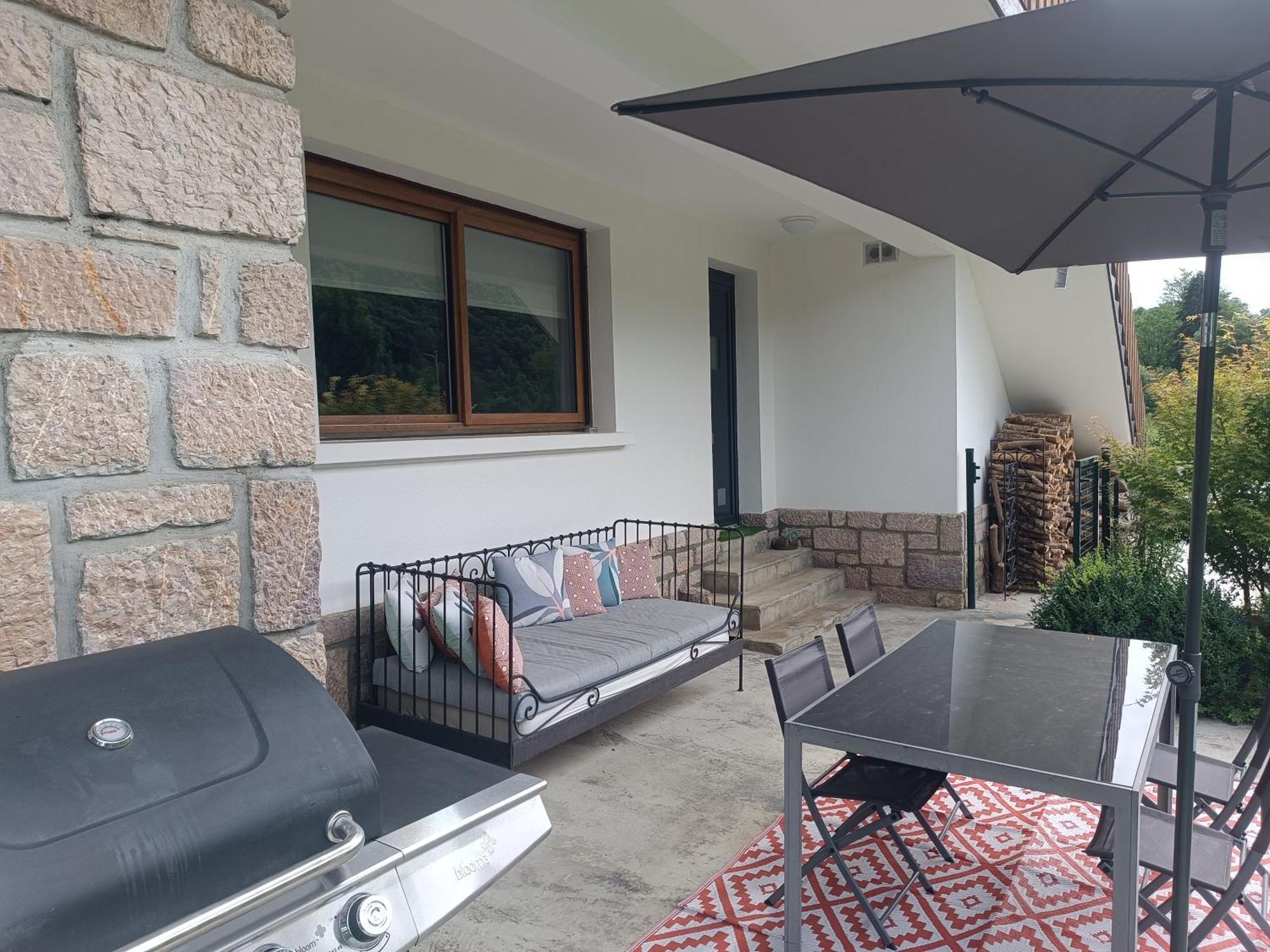 Bed and Breakfast Le Jardin De Moulis, Saint Girons, Ariege, Pyrenees, Экстерьер фото