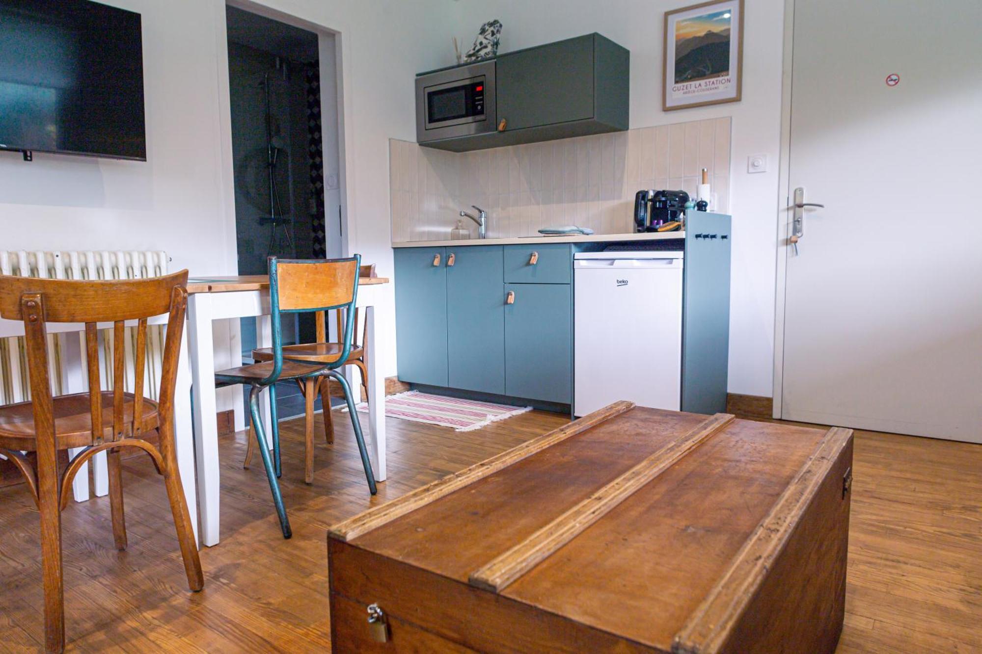 Bed and Breakfast Le Jardin De Moulis, Saint Girons, Ariege, Pyrenees, Экстерьер фото